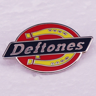 �r�И�꠻���R���F��־���Deftones�������
