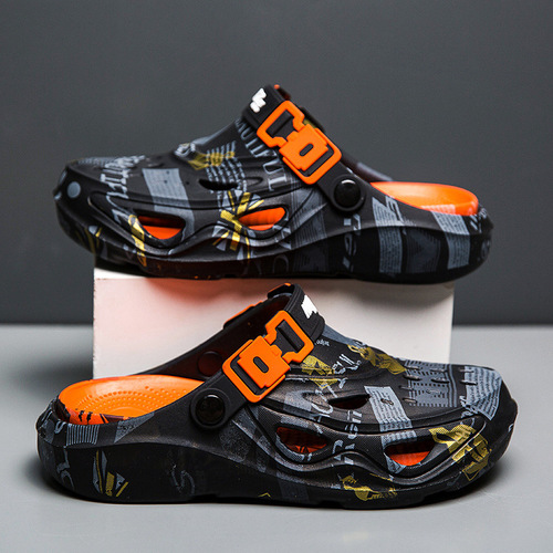 Hole shoes for men in summer, wearing poop feeling, soft sole, non-slip, baotou half slippers, outdoor sports, large size beach sandals