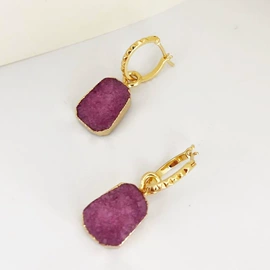 项链;耳环;耳钉