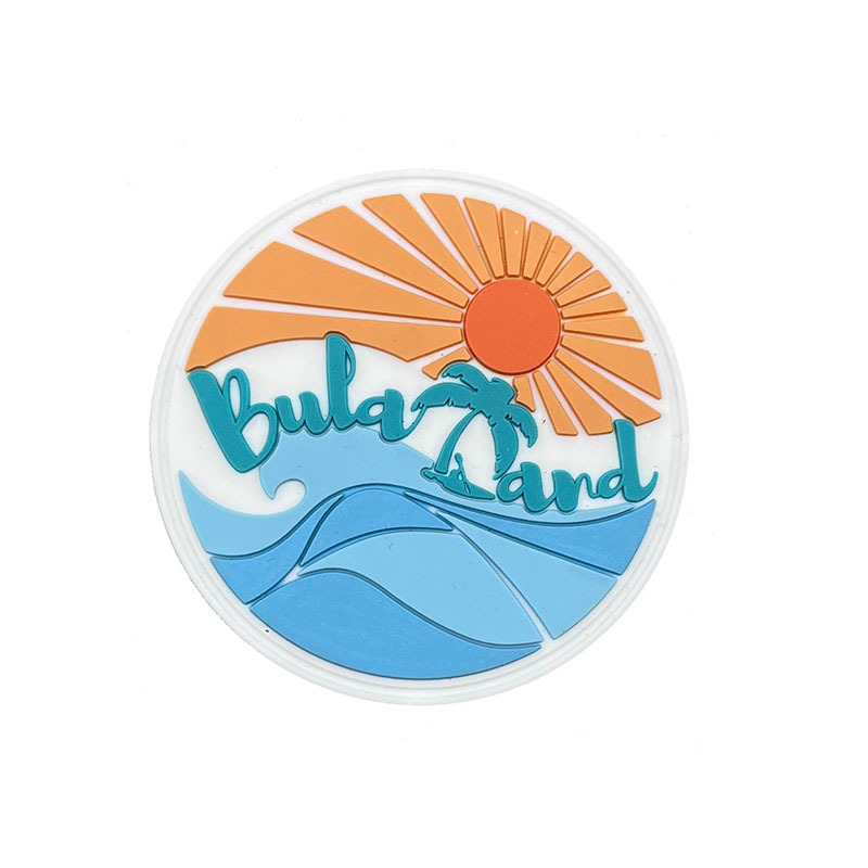 Etiqueta de pegamento suave de PVC etiqueta de plástico goteo marca de goma marca marca de ropa logotipo tridimensional se puede pegar y coser emblema de uniforme escolar