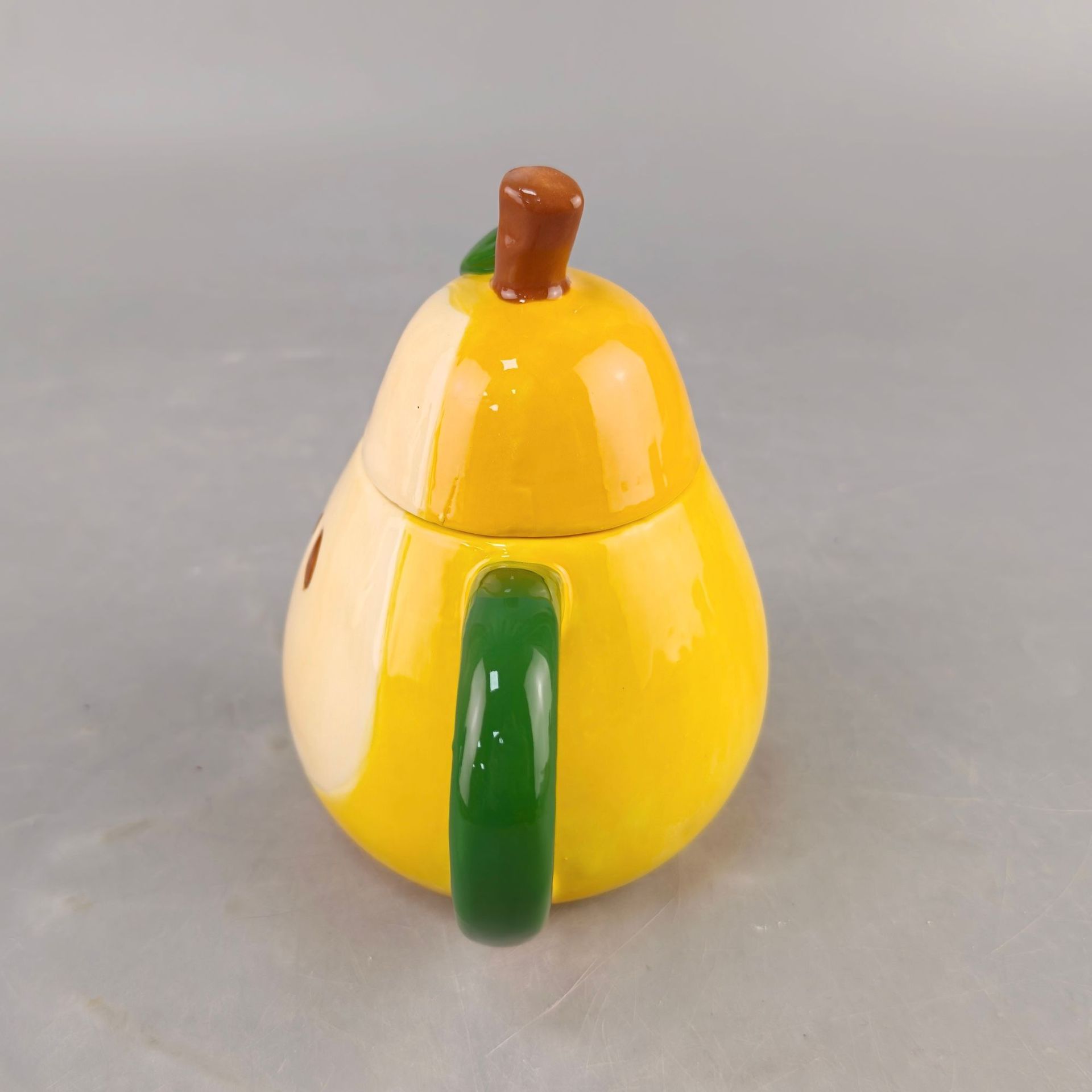 Frutas creativas transfronterizas de peras de cerámica tazas de cerámica creativas tazas de pato tazas de oficina de cerámica europea y americana