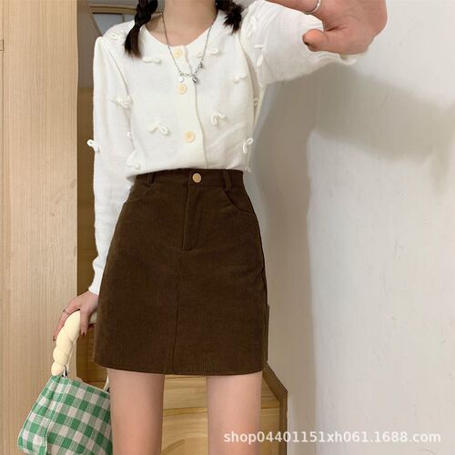 Corduroy skirt anti-exposure black bag hip skirt short skirt autumn and winter large size 20 high waist slimming A22 fat mm