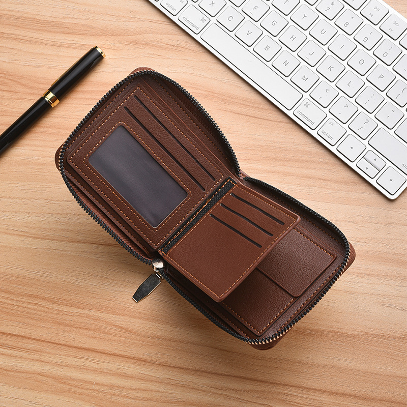 Short fashionable retro polyurethane wallet with zipper
