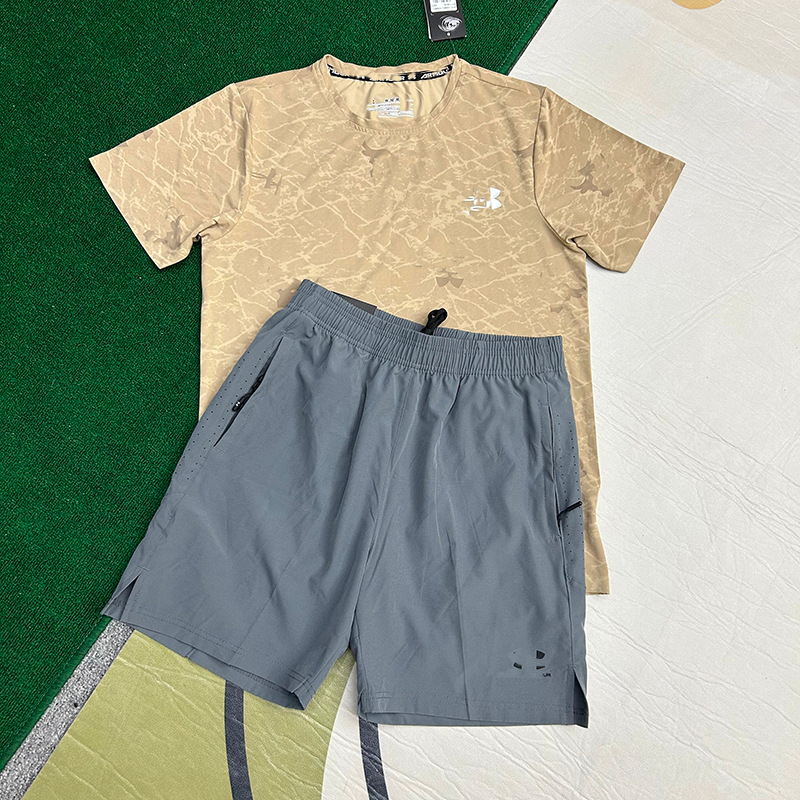 Hombres nuevos al por mayor deportes de secado rápido transpirables camisetas de manga corta entrenamiento de hielo suelta chaqueta casual fitness correr