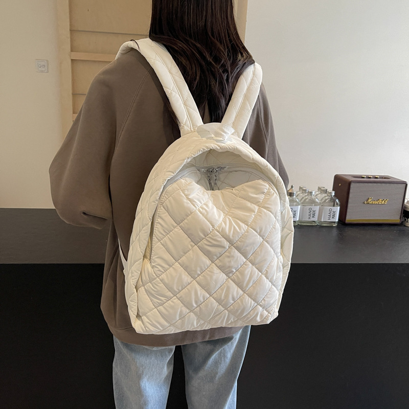 Bolso de hilo de bordar Lingge Mochila de verano 2024 nuevo estilo mochila casual estudiante universitario bolso de gran capacidad mochila