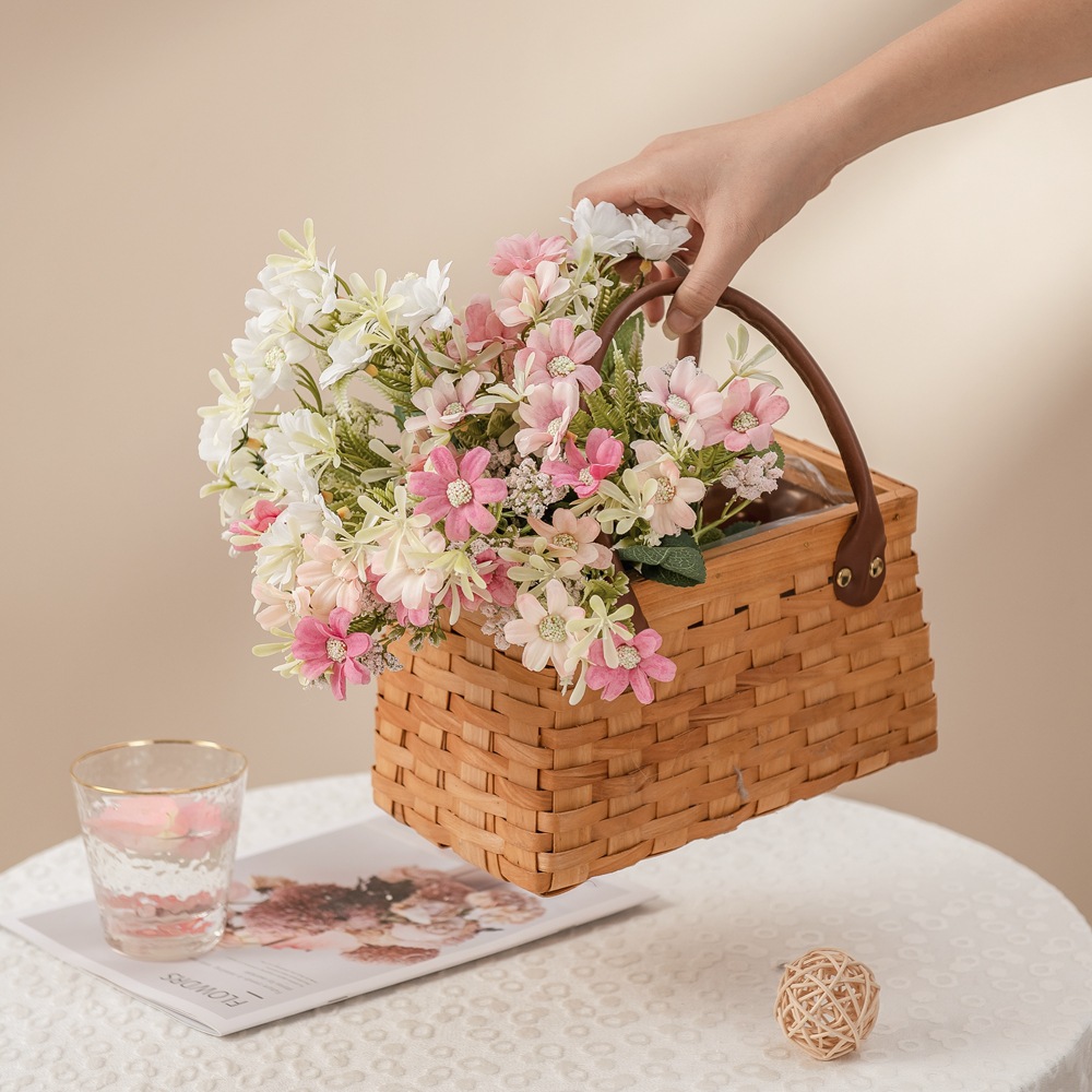 Wholesale 7-Head Snowflake Xin Yan Chrysanthemum Artificial Flowers with Grass Home Decor Wedding Fake Flowers MW81001