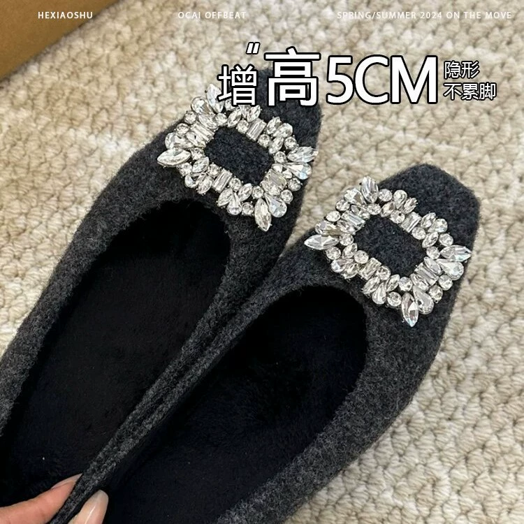 Одиночная обувь женская обувь оптом в 2025 году квадратная голова чувствует Мэри Джейн весной стразы новая французская мелкая горловина