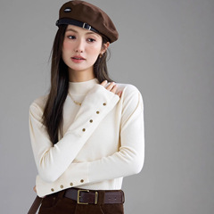 半高领打底衫女秋冬2025新款洋气内搭毛衣女冬季独特别致针织上衣