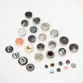 洗唛、商标;铭牌;服饰箱包五金