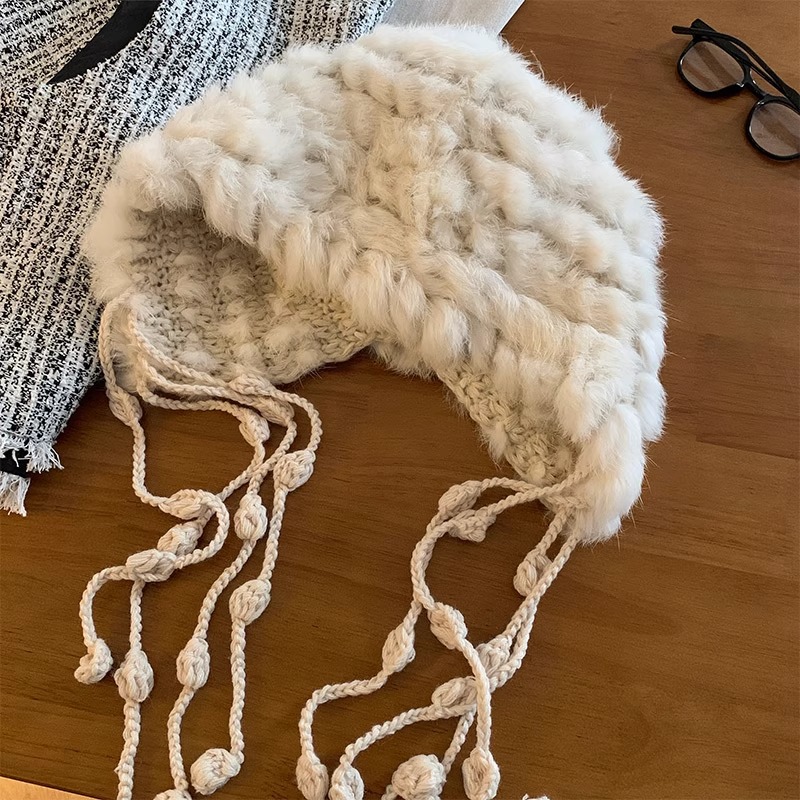 베이지색 땋은 머리 풀오버