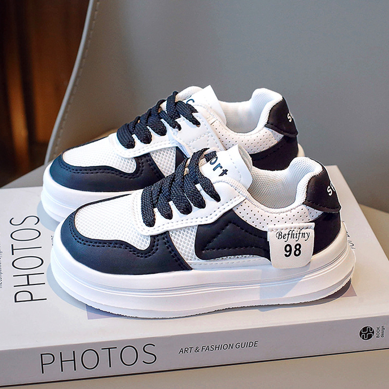 Sportskor för pojkar och flickor 2023 Nya Barn Vita Små Vita Skor Mesh Andas Studentbräda Skor Medium till_voghion.com