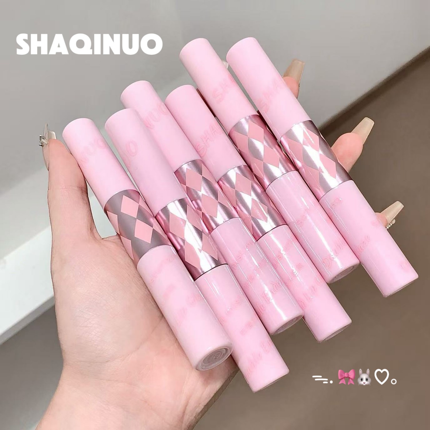 SHAQINUO suave niebla humedecida doble esmalte labial niebla mate agua brillante no es fácil de tocar tazas de maquillaje lápiz labial al por mayor transfronterizo