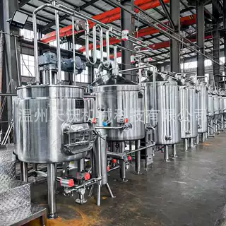 300L小型精酿啤酒设备+威士忌蒸馏器，共用发酵罐节省30%成本