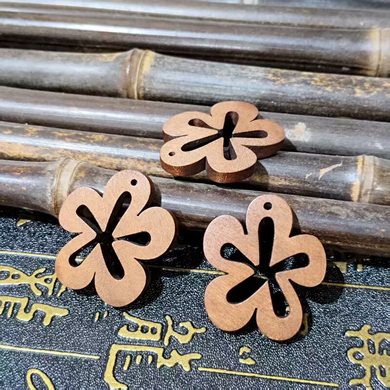 Diyアクセサリービーズアクセサリー穴なし2.7cm五弁花中空ウッドチップ木製ネックレスビーズ素材|undefined