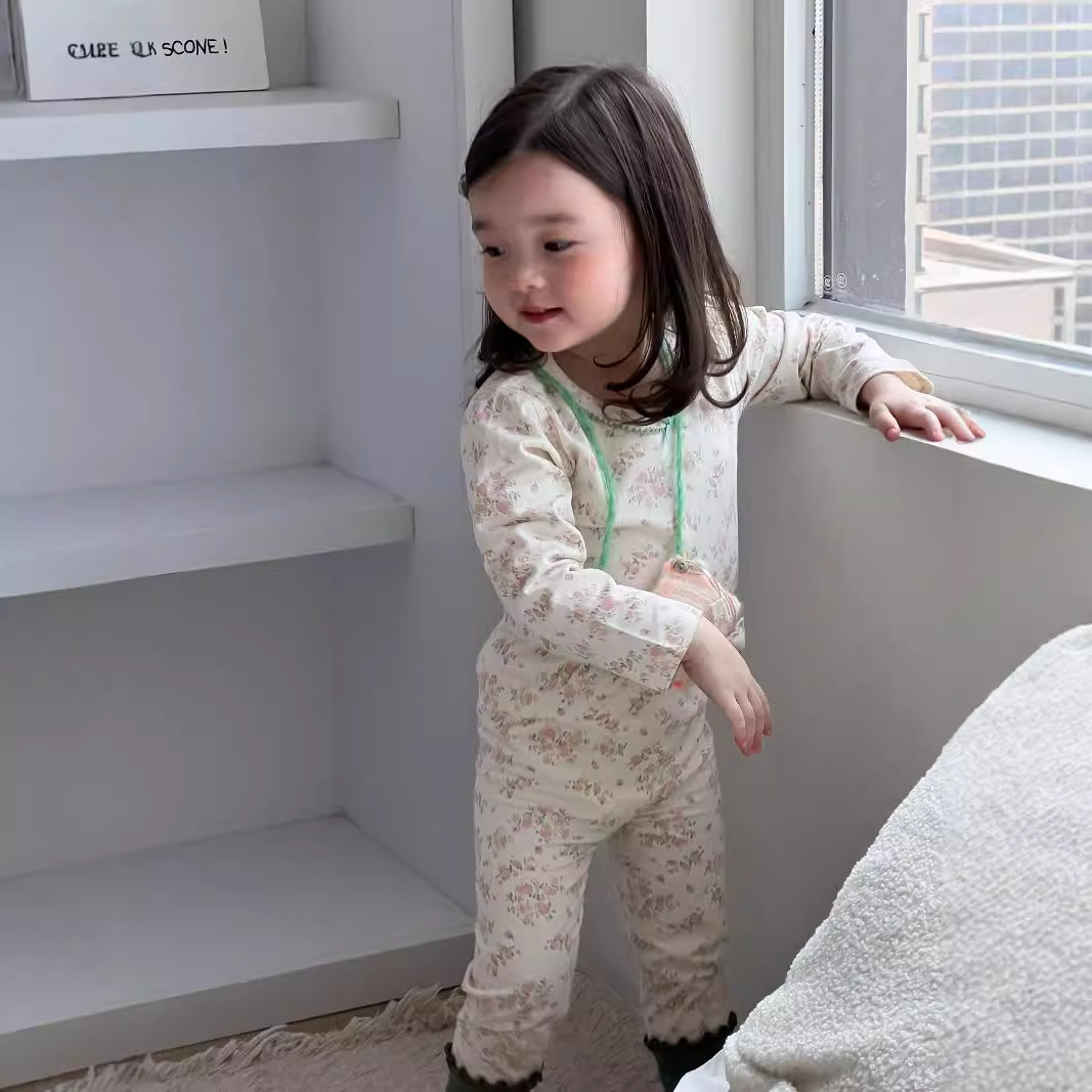 Pajamas infantiles infantiles de otoño ropa de bebé 2025 ropa de otoño ropa infantil coreana ropa de niña casa