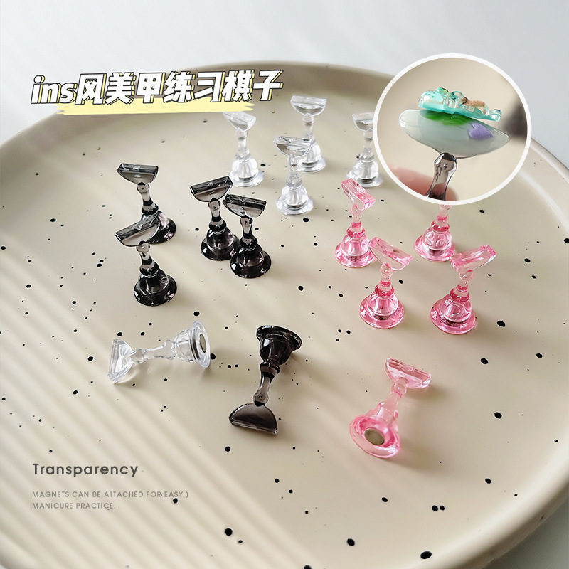Manicure practice chess piece single transparent ice pink nail holder with magnetic ferromagnetic suction nail piece short nail display stand Manicure practice chess piece single transparent ice pink nail holder with magnetic ferromagnetic suction nail piece short nail display stand