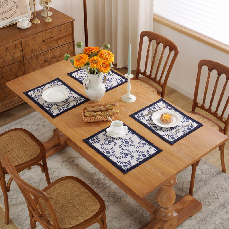 Le Xuanyou Beautiful American Retro Blue Lace Table Mat, Instagram Style, Cotton Linen Insulated Home Use Western Table Mat, Direct Manufacturer Supply