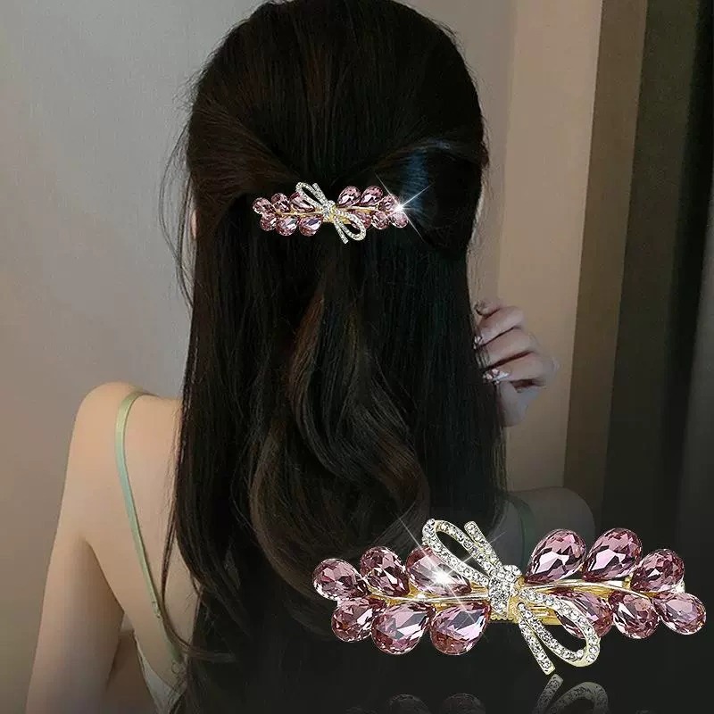보라색 나비넥타이 트럼펫.