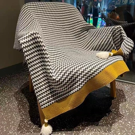 围巾;线毯;成人帽