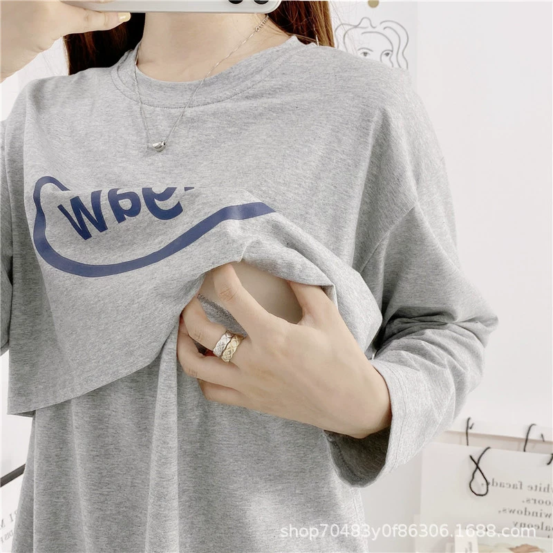 Беременные женщины носят послеродовые рубашки для кормления грудью снаружи