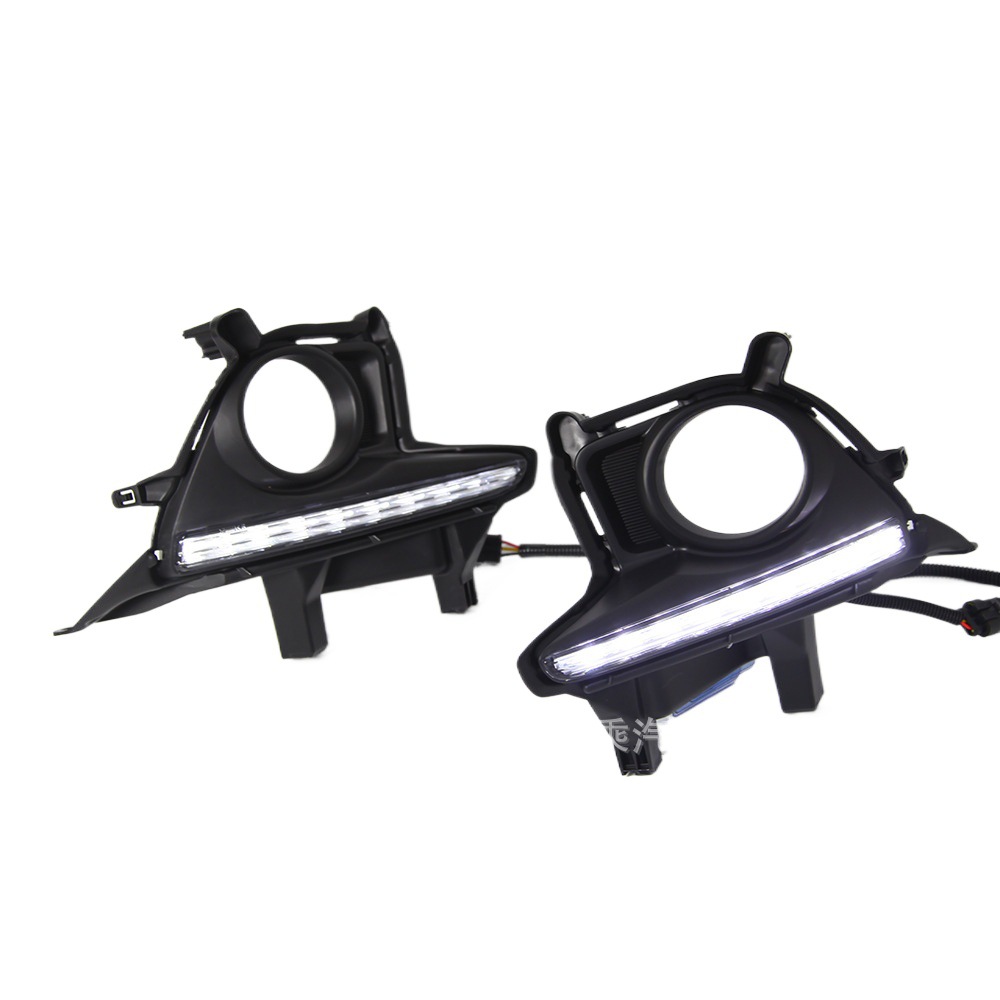 Adecuado para 15 Toyota Highlander luces de circulación diurna guía de luz LED luces de circulación diurna luces antiniebla modificadas