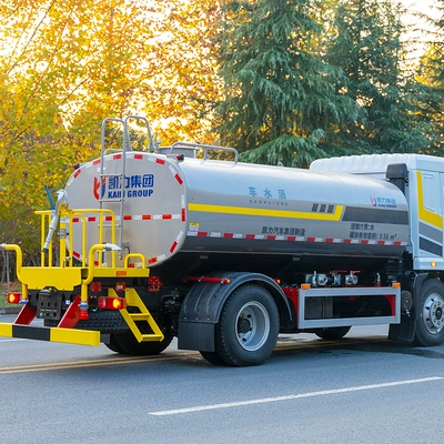 Suvarma maşınları Huashen 12-Cubic-Meter Water Tanker