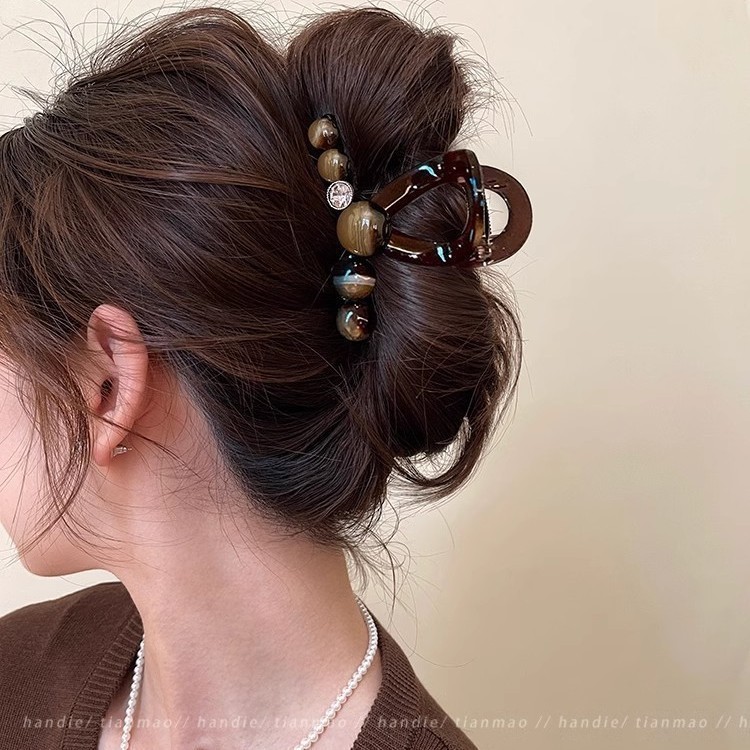 36#Brown smudged round beads 8cm hair grip