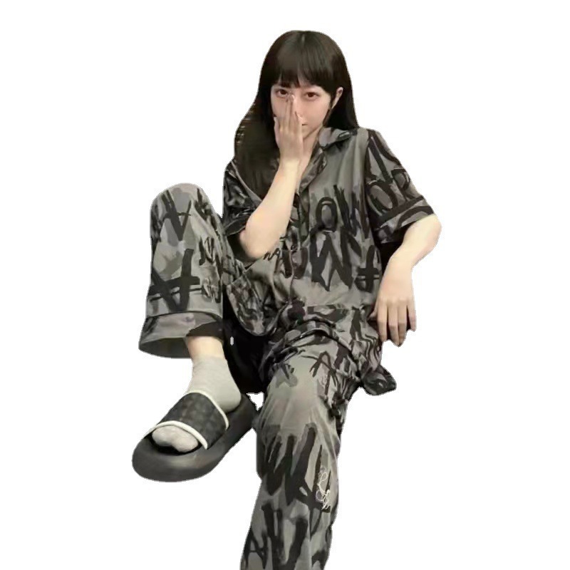 Pijamas de moda de primavera y verano delgados pantalones de manga corta cardigan simple y suelta se puede usar fuera de casa image 5