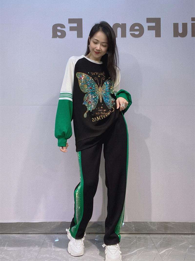 Trajes europeos de otoño de hombros de cuello redondo chaqueta de mangas largas pantalones largos trajes deportivos con diamantes de dos piezas