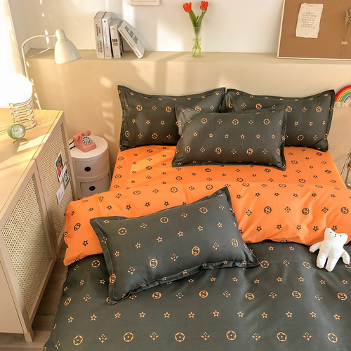 Minimalist Aloe Cotton Flannel Four-Piece Set for Men, Grid Striped Student Dorm Three-Piece Bed Sheet and Cover Set