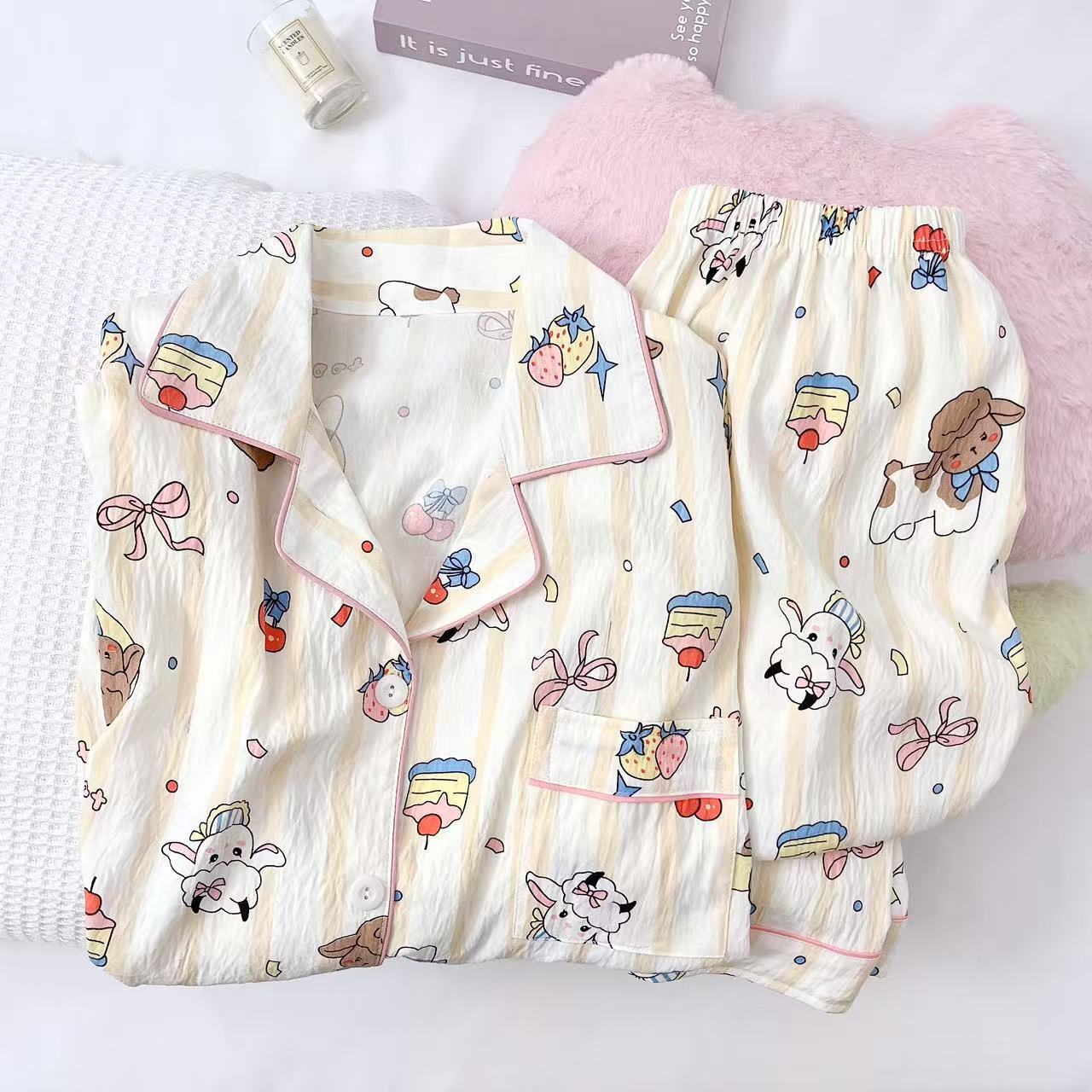 KT gato pijama de dibujos animados de primavera y verano nubes de algodón pantalones de manga larga dos piezas estudiantes textura encantadora ropa doméstica de niña