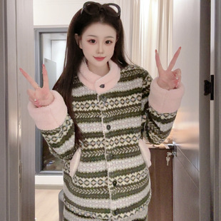 2025�¿�������ӽq�Ӻ�ů���b˯��Ů���e�Ҿӷ����⴩ë����