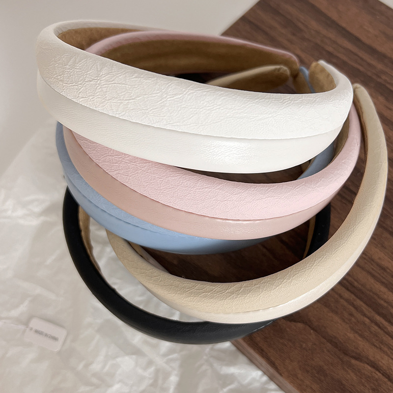 Fashion Solid Color Pu Leather Hair Band display picture 1