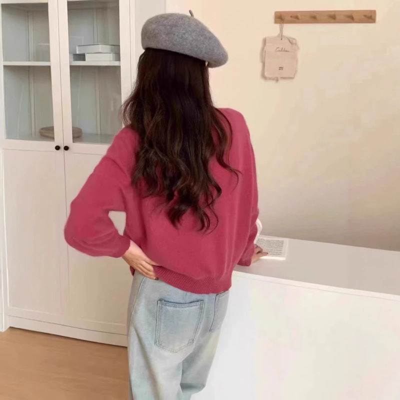 精纺羊毛女式圆领针织开衫秋冬新款韩系短款外套修身显瘦简约风格|undefined