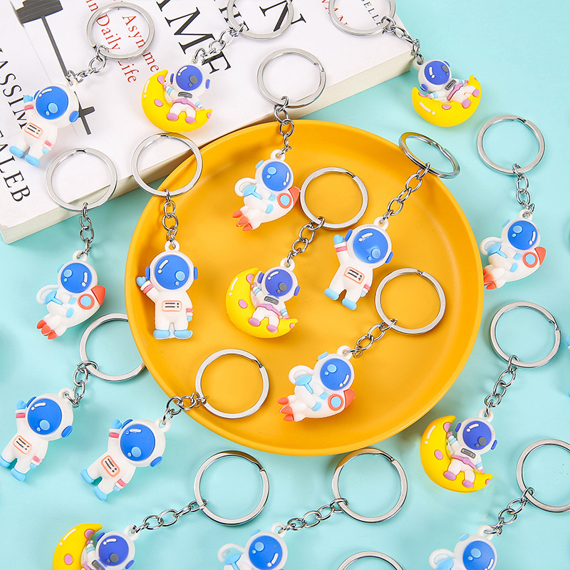 Creative Cartoon Astronaut Keychain Bag Pendant Exquisite Car Keychain Astronaut Student Promotional Gift