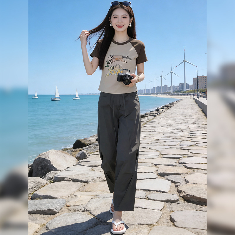Trendy and Stylish Summer New Casual Pants, Loose Fit with a High-End Feel, Versatile Sports Straight-Leg Cropped Pants Set Trendy and Stylish Summer New Casual Pants, Loose Fit with a High-End Feel, Versatile Sports Straight-Leg Cropped Pants Set