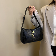 外贸女包2024新款高级感时尚腋下包流行百搭大容量单肩包包女bags