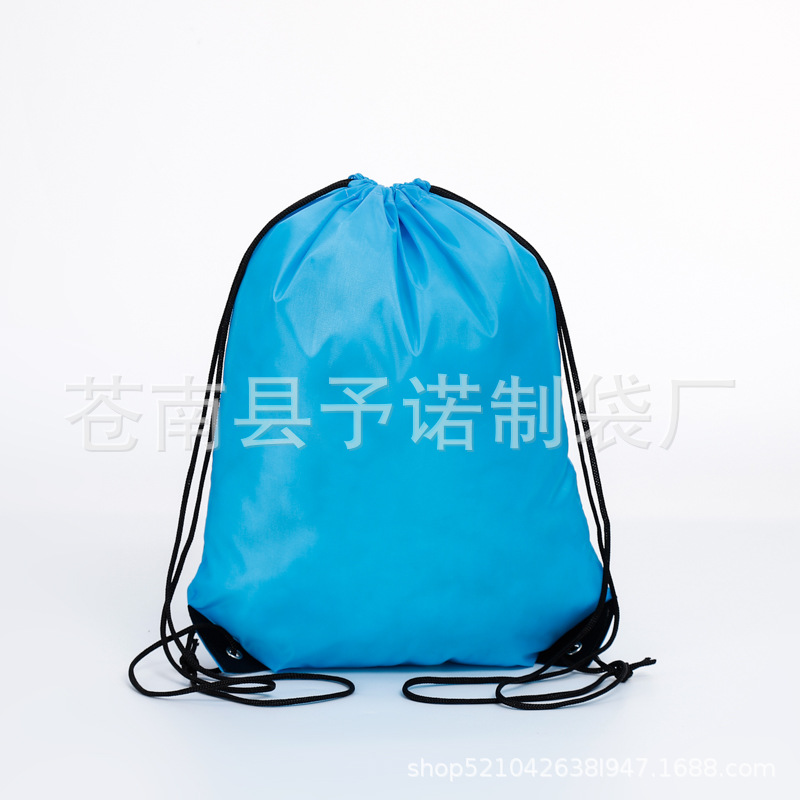 210d bolsa de cordón de poliéster en stock con cordón de hombro bolsa de almacenamiento transfronteriza mezclar y combinar traje de poliéster bolsa de cordón