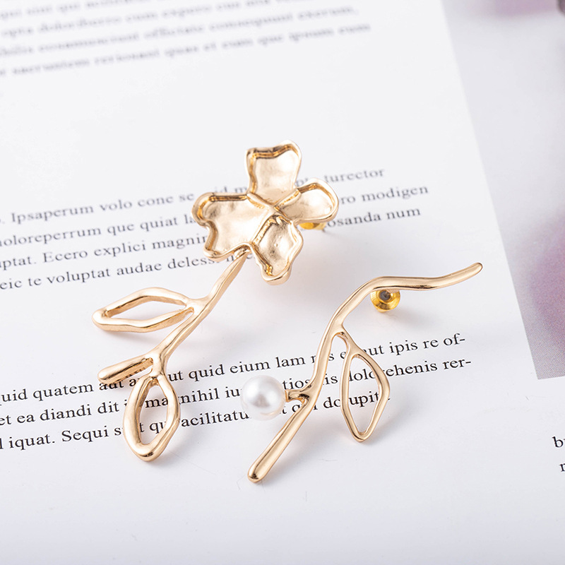 Asymmetrical Silver Needle Flower Earrings display picture 5