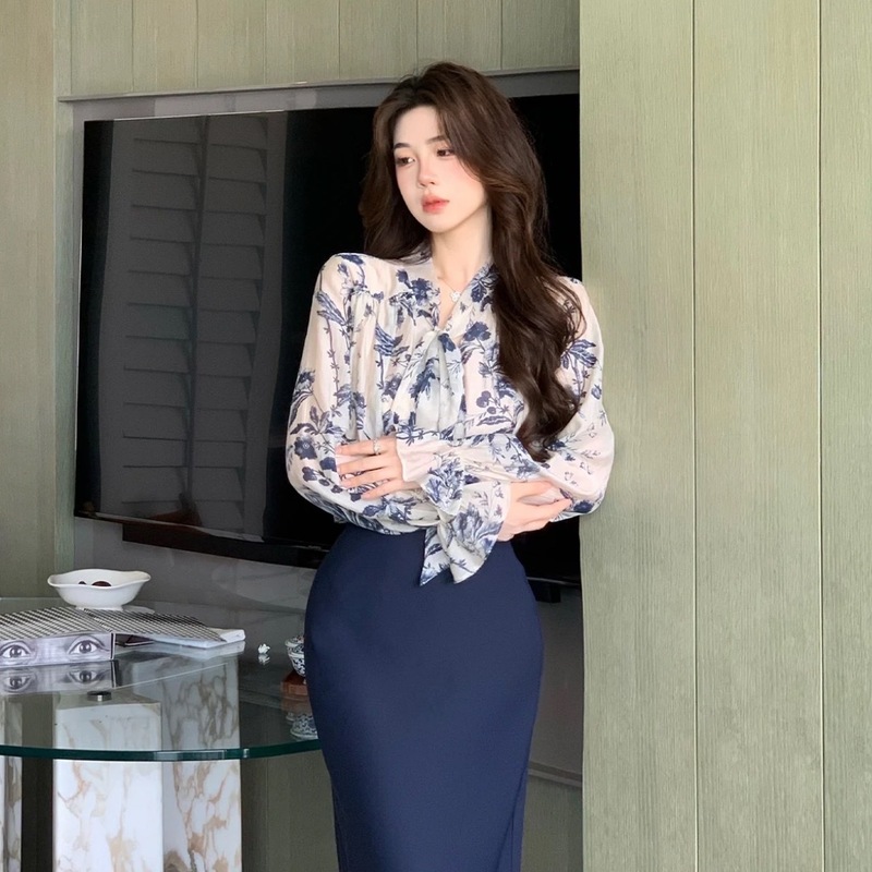 木子李的李墨染花影早秋水墨印花飘带衬衫藏青风衣半裙三件套|undefined