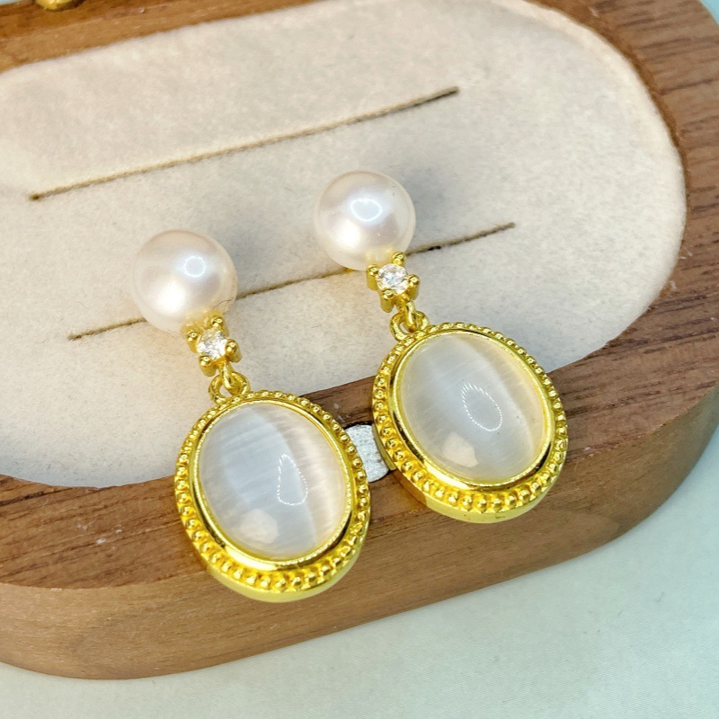 South Korea Elegant Pearl Earrings Women's New Fashion Earrings Internet Celebrity Fashion Design Atmospheric Drop Earrings Earrings Wholesale