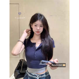 设计感纽扣假两件短袖T恤女夏季复古小众辣妹修身别致短款上衣潮t
