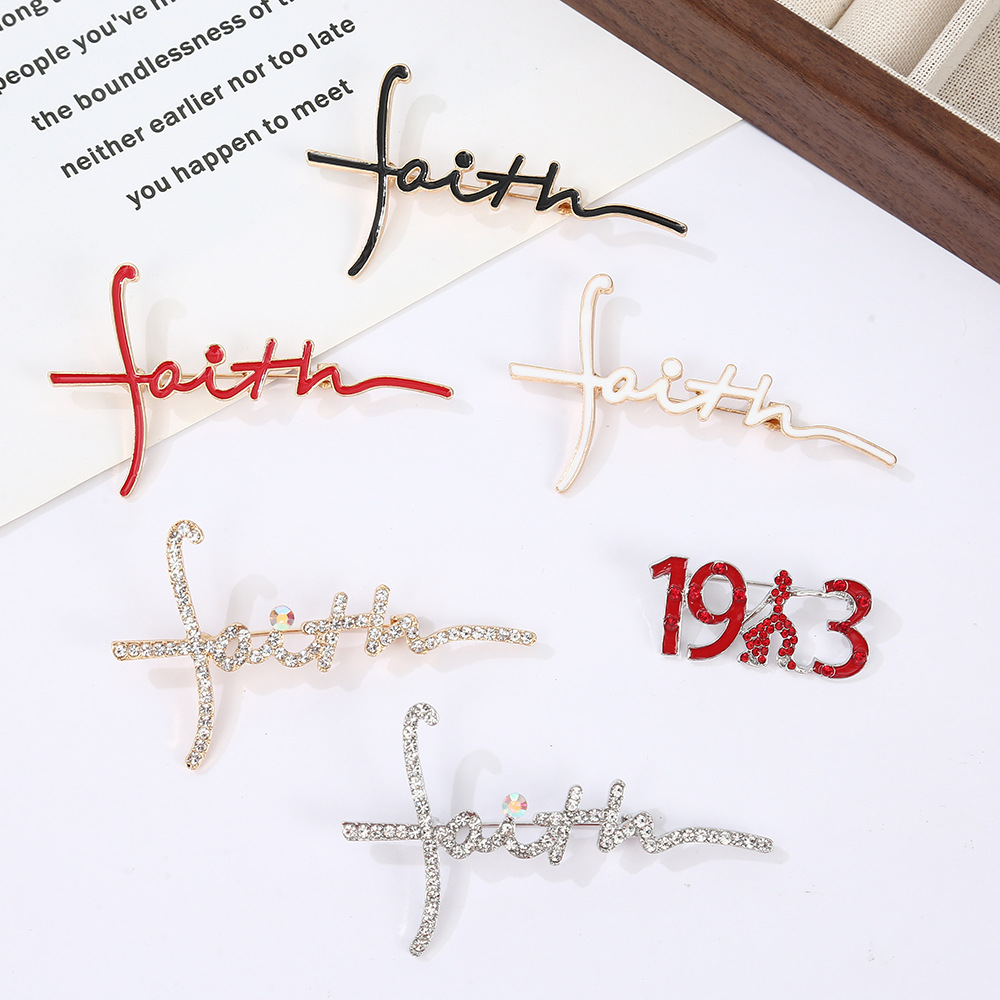 9g Weight Retro Classic Style Pin Letter Number Alloy Unisex Brooches