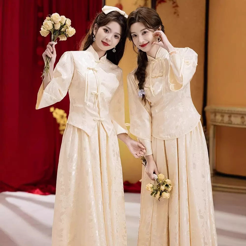 香槟色新中式伴娘服女2025新款秋冬高级感姐妹团晚礼服裙国风婚礼