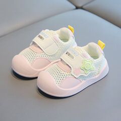 赤ちゃんの夏の靴の新型春夏の柔らかい底の滑り止めネットの靴のネットの顔の赤ちゃんの男の子の靴の男女の通気性のサンダル
