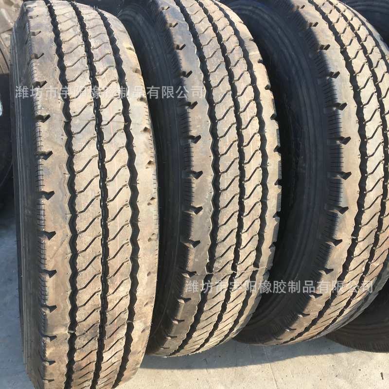 卡车钢丝轮胎8.25R15叉车 轻卡车轮胎