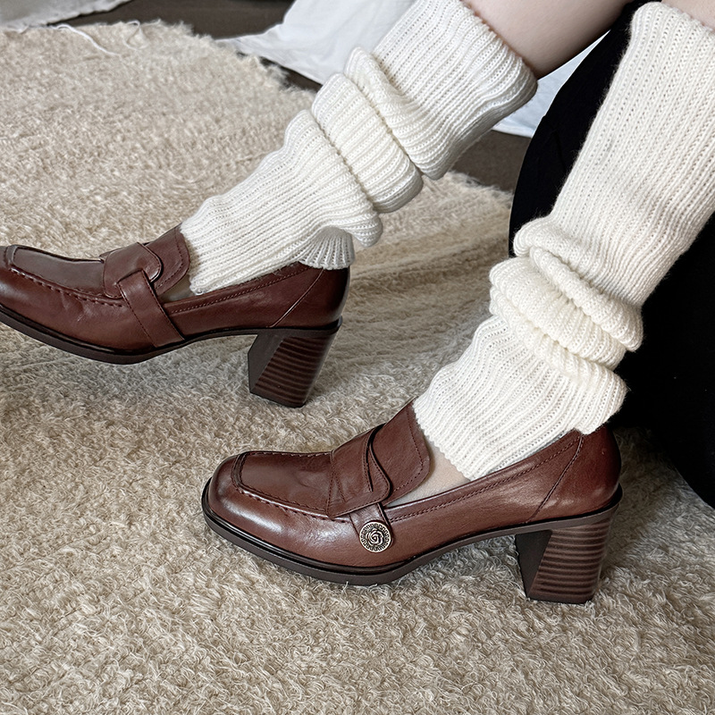 High Heels 2025 Autum New Women's Shoes Thick Heel High Heel Low Top Shoes Mid-Mouth Retro British Style Flats Small Leather Shoes