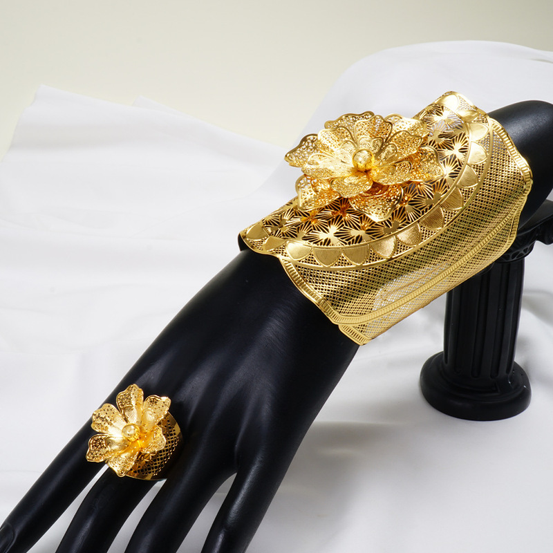 Hot Sale 24K Gold Plated Bracelet Dubai Bride India Nigeria Women Wedding Flower Bracelet Jewelry Wholesale