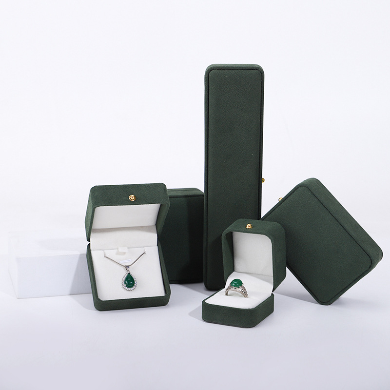 Hebilla de oro caja de joyería de franela espárragos caja de anillo collar caja pulsera caja de joyería al por mayor