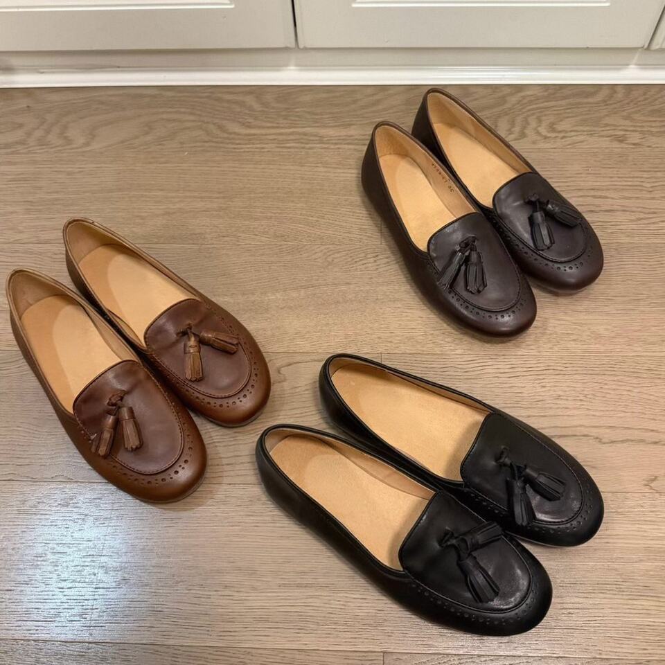 Giày lười nữ da bò mũi tròn tua rua cổ thấp đế bệt — Màu nâu, Màu nâu cà phê, màu đen